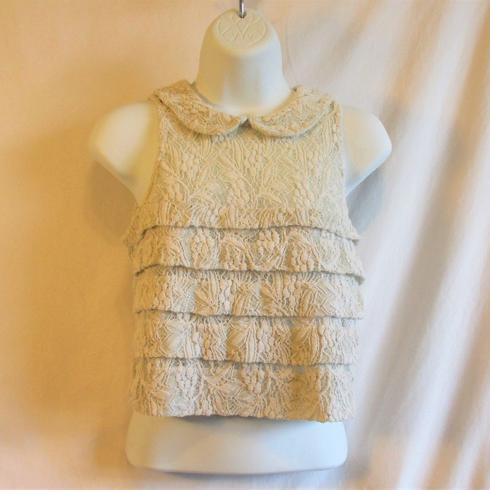 Peter Pan Collared Lace Crop Top
